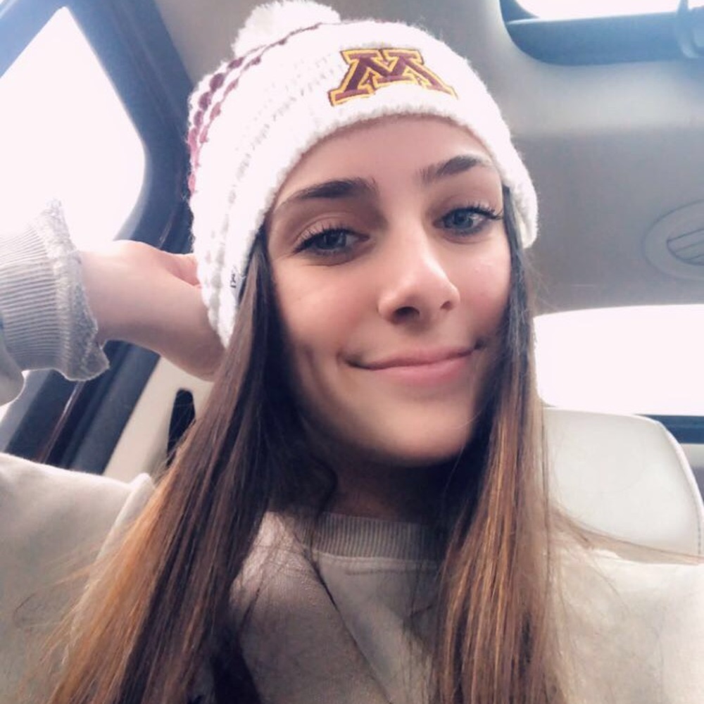 Meet your Posher, Emily